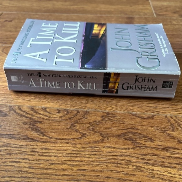 A Time to Kill by: John Grisham paperback book - Picture 4 of 4